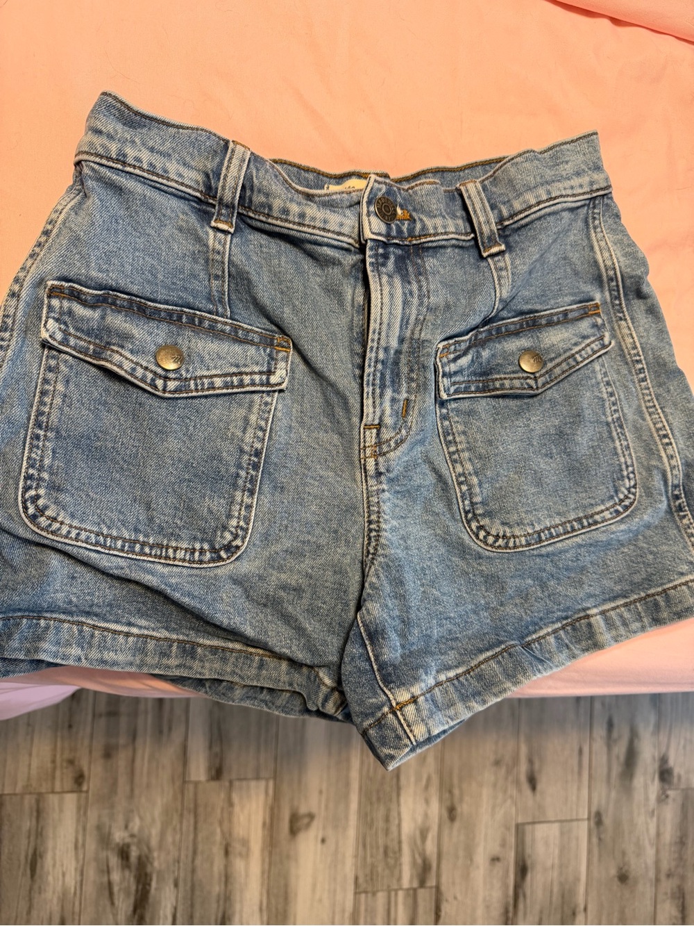 Madewell Light Wash Denim Pocket Shorts